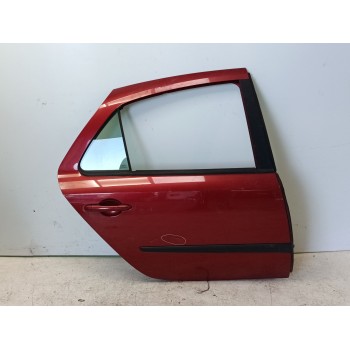 PUERTA TRASERA DERECHA 821000022R 