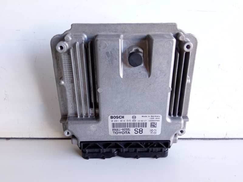 Recambio de centralita motor uce para toyota auris luna+ referencia OEM IAM 8966102S81 0281014846 