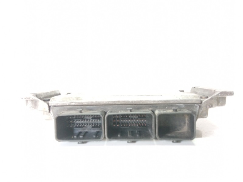 Recambio de centralita motor uce para citroën saxo 1.5 d furio referencia OEM IAM 0281001839 9630059880 