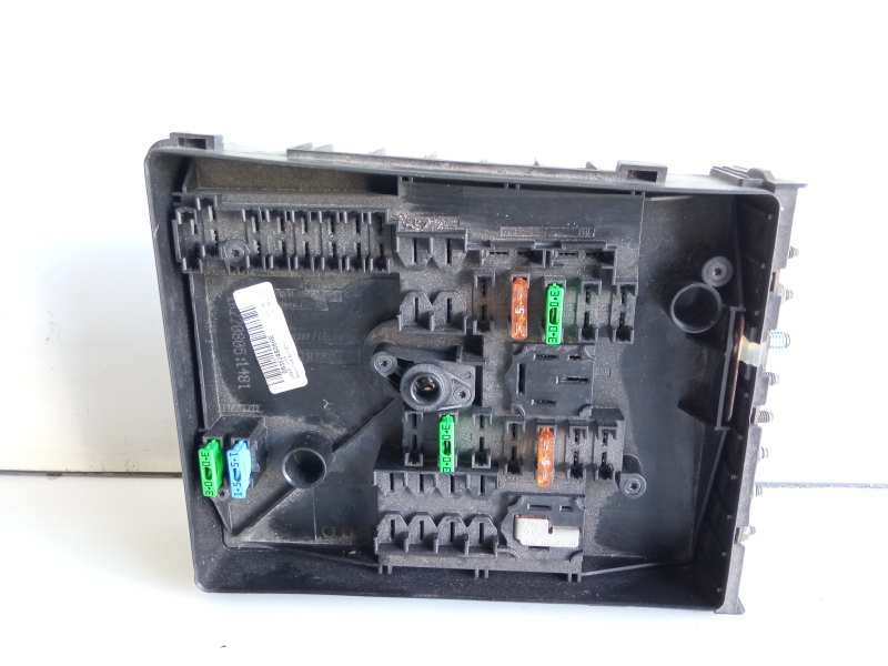 Recambio de caja reles / fusibles para volkswagen passat berlina (3c2) advance referencia OEM IAM 3C0971249  