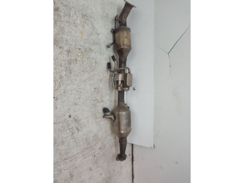 Recambio de tubo escape delantero para lexus ux (za10) 250h referencia OEM IAM 1741024411  