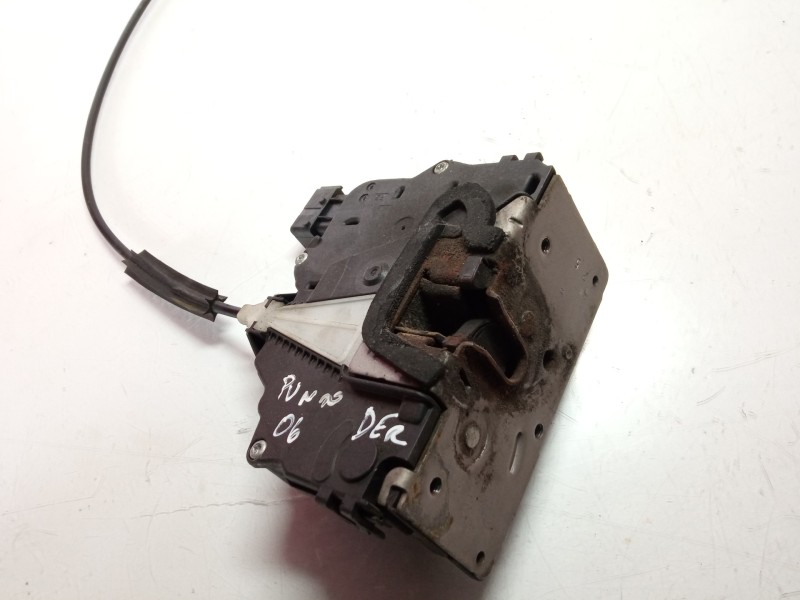 Recambio de cerradura puerta delantera derecha para fiat punto berlina (188) 1.2 cat referencia OEM IAM 55702904 97057201 