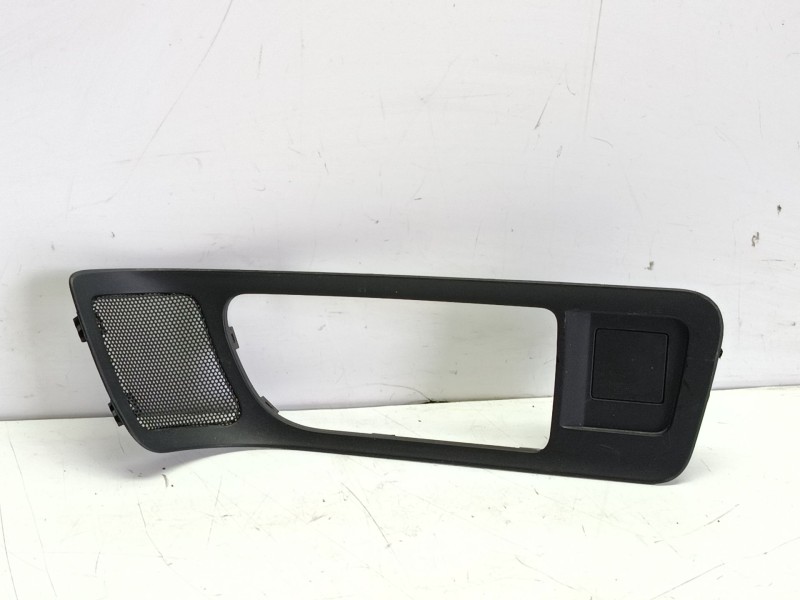 Recambio de molduras delanteras para land rover discovery sport (l550) 2.0 d 4x4 referencia OEM IAM LR073072  