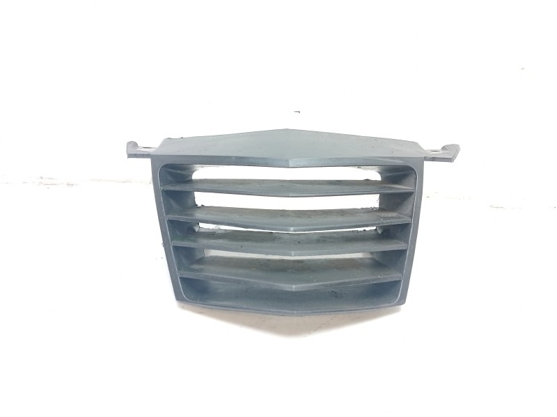 Recambio de molduras delanteras para ktm 125 duke referencia OEM IAM 90108021000  