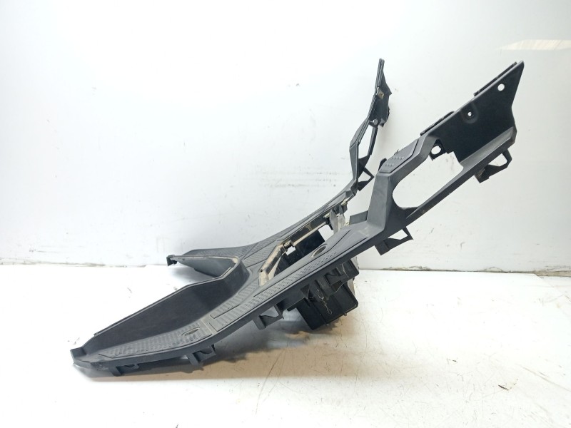 Recambio de moldura para sym jet 14 200 referencia OEM IAM 64310X8A0000  