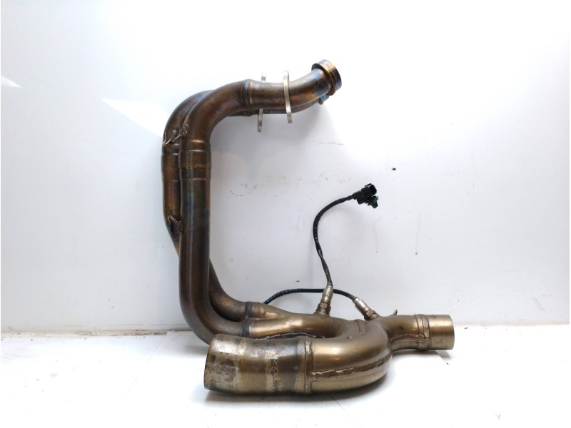 Recambio de colector escape para aprilia tuono v4 r referencia OEM IAM 2B008561  