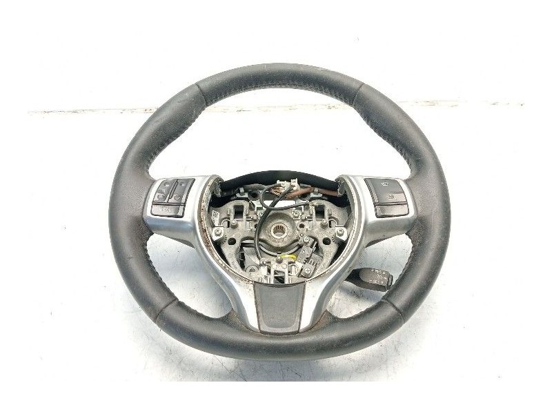 Recambio de volante para toyota yaris 1.5 16v cat referencia OEM IAM 451020D300C2  