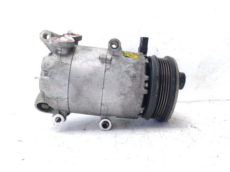 Recambio de compresor aire acondicionado para ford focus berlina (cap) ghia referencia OEM IAM 1796856 3M5H19D629PH 