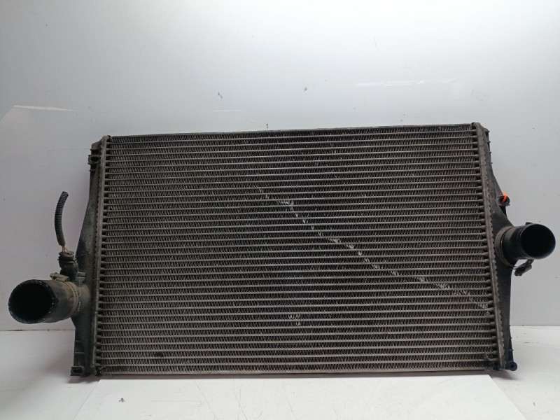 Recambio de intercooler para volvo xc90 d5 referencia OEM IAM 31274553  
