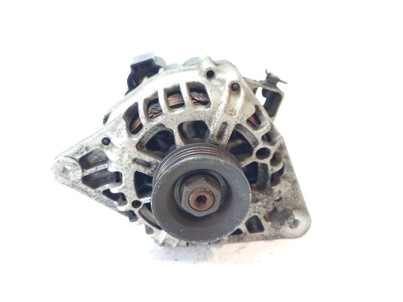 Recambio de alternador para hyundai accent (lc) referencia OEM IAM 3730022650 13.5V 90A A00026550023