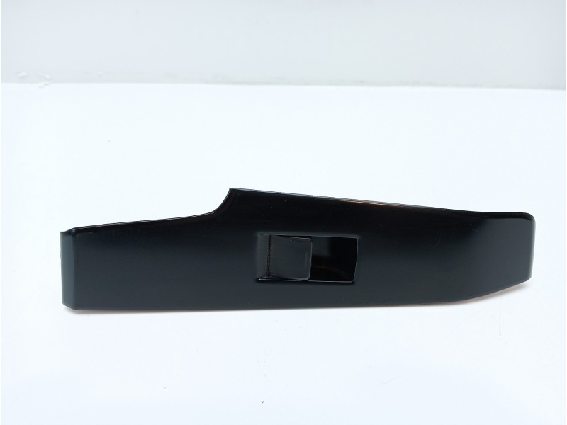 Recambio de mando elevalunas trasero izquierdo para lexus is 300h referencia OEM IAM 8481030191 7427153090 