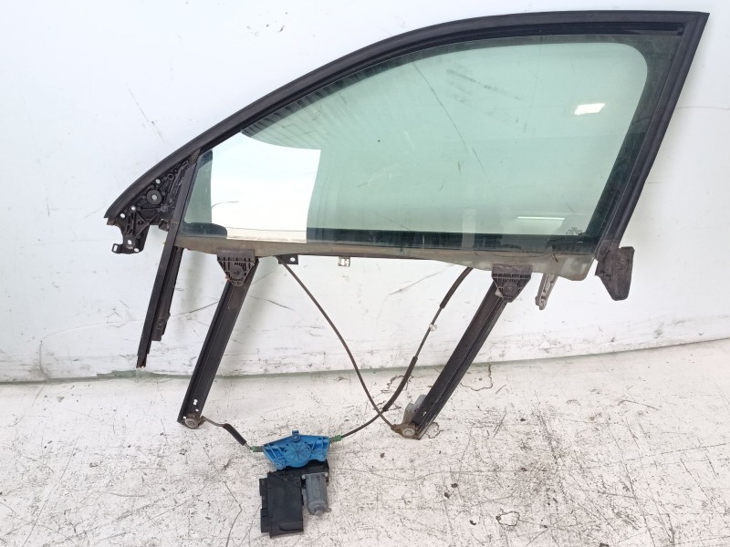Recambio de elevalunas delantero izquierdo para audi a4 b7 (8ec) 2.0 tdi 16v referencia OEM IAM 8E0837461C  