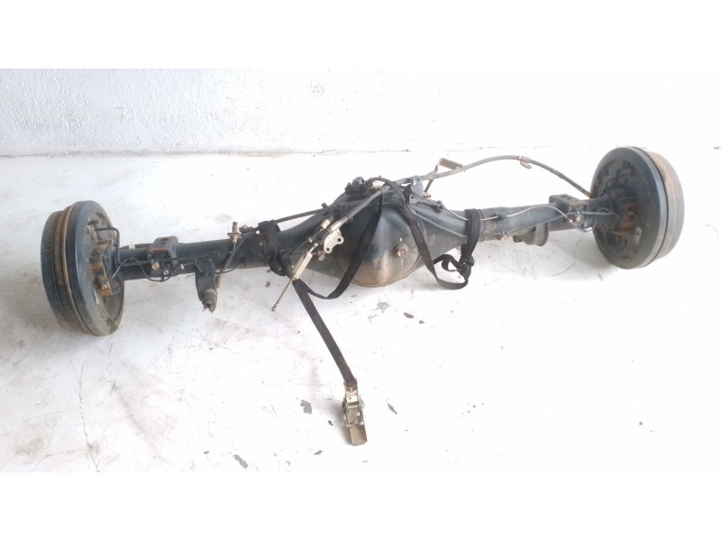 Recambio de puente trasero para toyota hilux (kun) cabina doble dlx 4x4 referencia OEM IAM 411100K820  