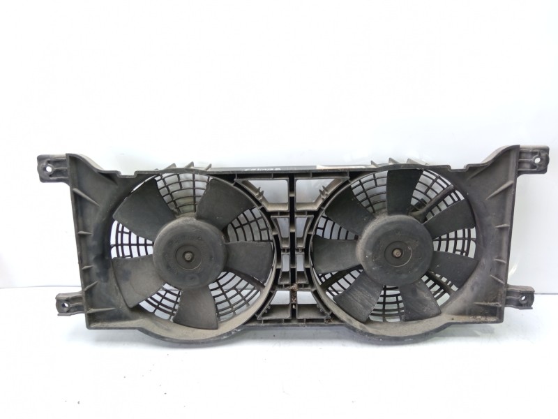 Recambio de electroventilador radiador aire acondicionado para ssangyong rodius 2.7 turbodiesel cat referencia OEM IAM 882102105