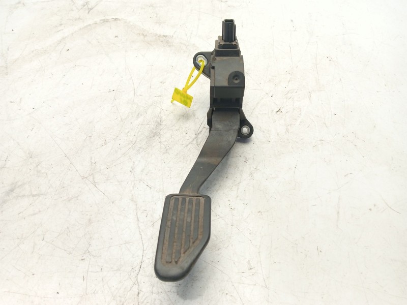 Recambio de pedal acelerador para toyota yaris 1.5 16v cat referencia OEM IAM 781100D160  