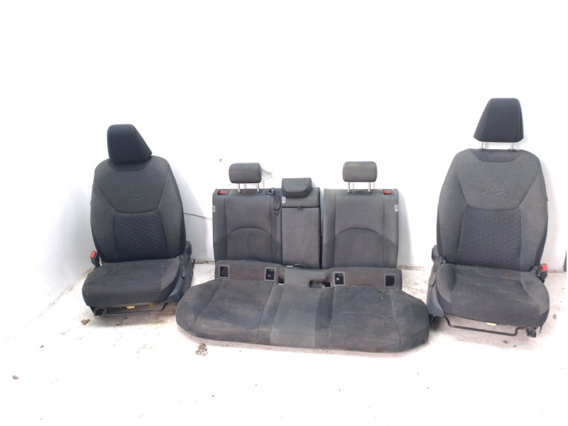Recambio de juego asientos completo para toyota yaris active referencia OEM IAM 71074K0250C4 71075K0040C1 