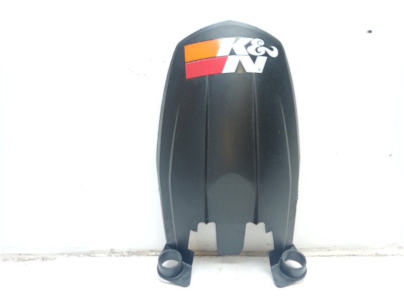 Recambio de guardabarros para ktm 125 duke referencia OEM IAM 90106010010  
