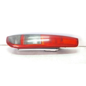PILOTO TRASERO DERECHO 4m5113n004 