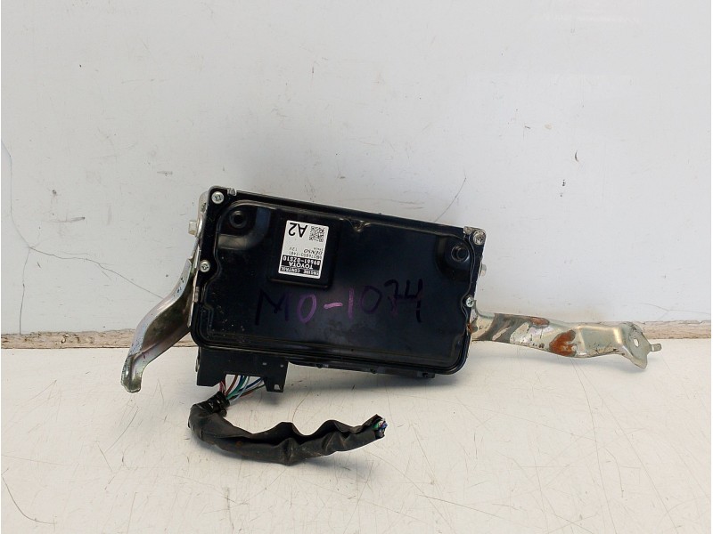 Recambio de centralita motor uce para toyota corolla (e21) referencia OEM IAM 896610ZS10  