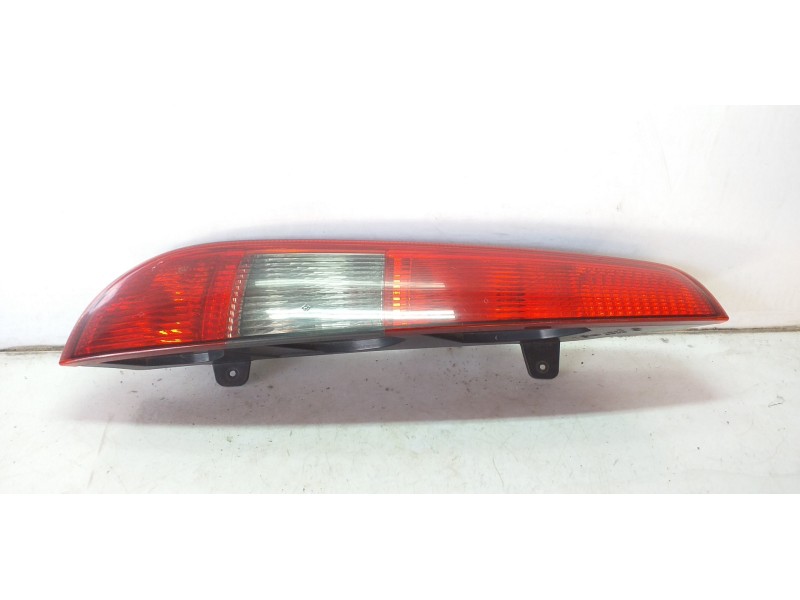 Recambio de piloto trasero izquierdo para ford focus sportbreak (cap) trend referencia OEM IAM 4M5113N004  