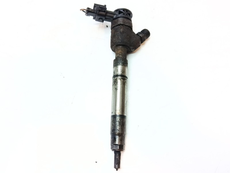 Recambio de inyector para hyundai i40 tecno blue referencia OEM IAM 338002A800  0445110589