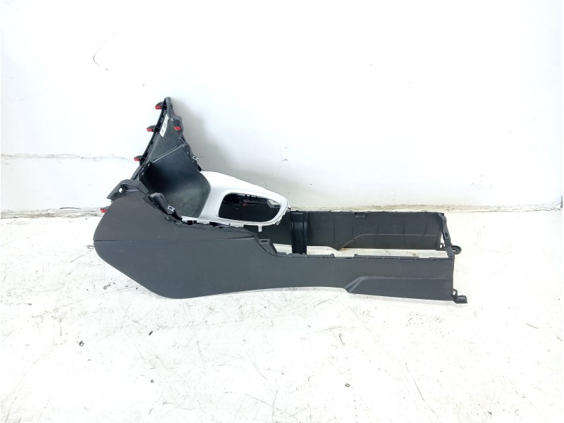 Recambio de guarnecidos palanca cambio para toyota yaris referencia OEM IAM 588100D230C2  