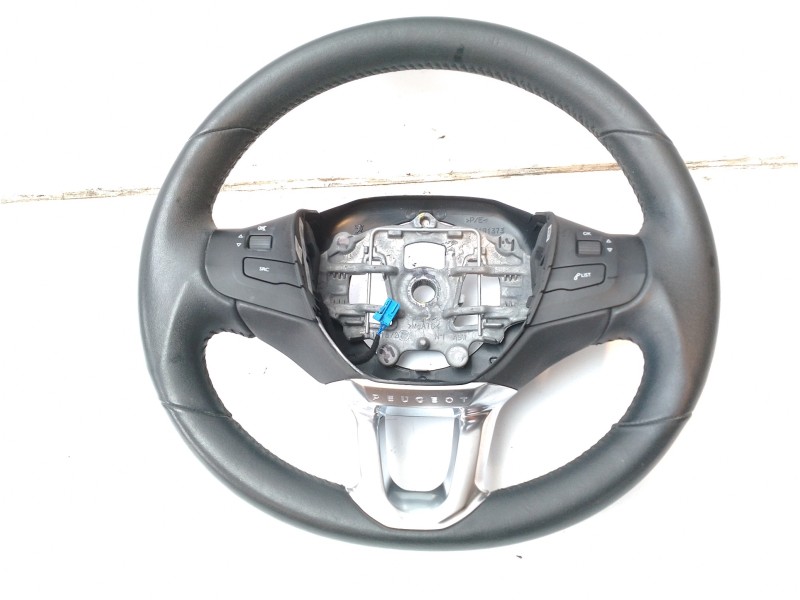 Recambio de volante para peugeot 2008 (--.2013) active referencia OEM IAM 96739515ZD  