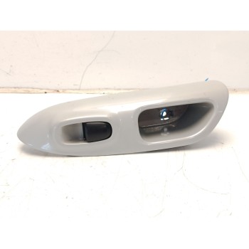 MANDO ELEVALUNAS TRASERO IZQUIERDO 829611KA2A 