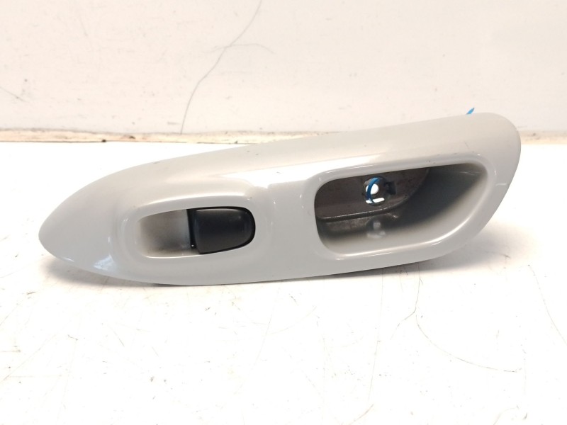 Recambio de mando elevalunas trasero izquierdo para nissan juke (f15) 1.6 referencia OEM IAM 829611KA2A  