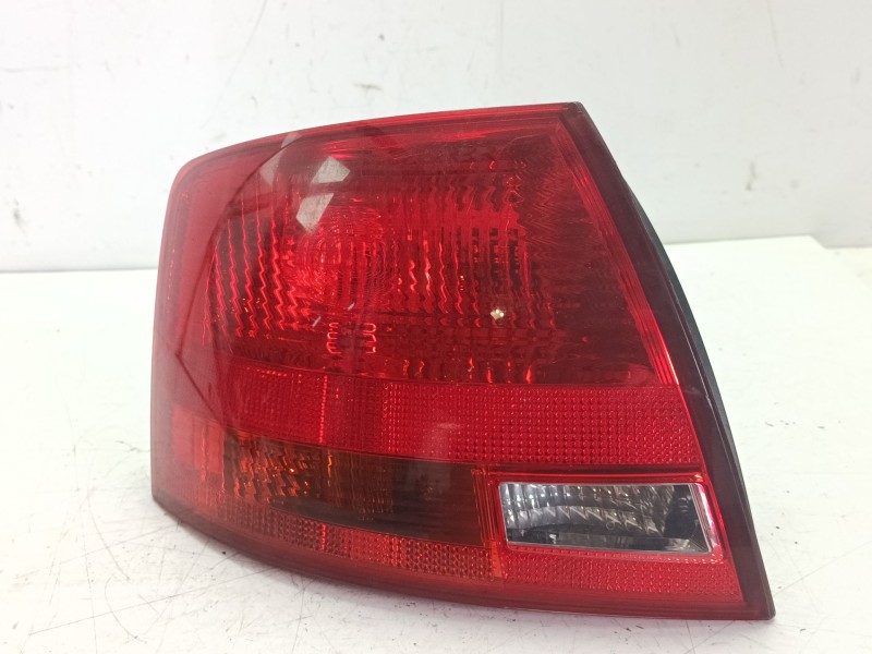 Recambio de piloto trasero izquierdo para audi a4 b7 (8ec) 2.0 tdi 16v referencia OEM IAM 8E9945095E  