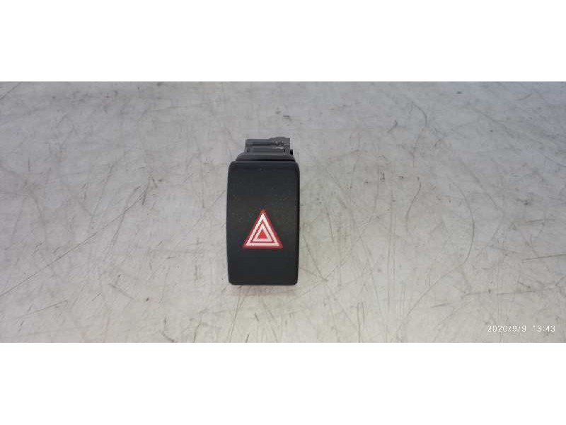 Recambio de warning para toyota c-hr referencia OEM IAM 15B424  