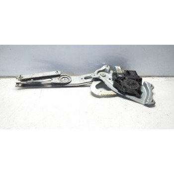 MOTOR ELEVALUNAS DELANTERO DERECHO 807302741R 915943200 