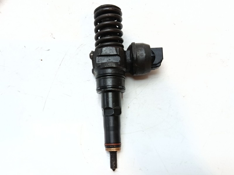 Recambio de inyector para seat ibiza (6l1) cool referencia OEM IAM 038130073AJ  