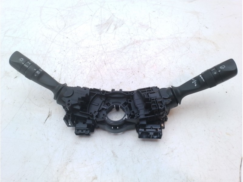 Recambio de mando multifuncion para toyota c-hr referencia OEM IAM 84140F4050 84652F4020 