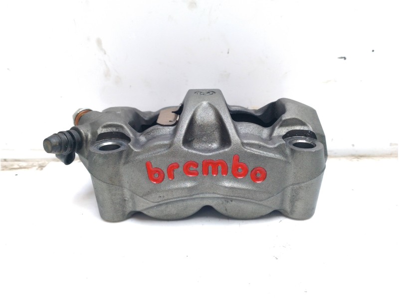 Recambio de pinza freno delantera derecha para aprilia tuono v4 r referencia OEM IAM 2B008010  
