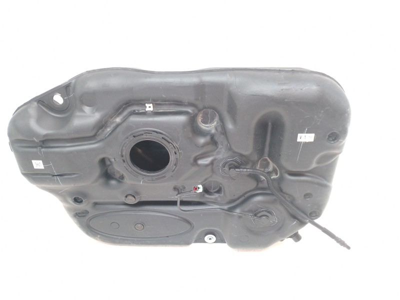 Recambio de deposito combustible para toyota rav4 referencia OEM IAM 7710042610  