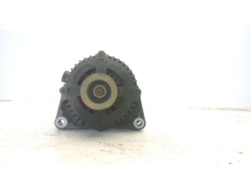 Recambio de alternador para peugeot 206 berlina 1.4 hdi referencia OEM IAM 9642879980  9640623580