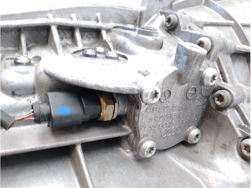Recambio de caja cambios para audi a4 ber. (b8) básico referencia OEM IAM 0B1300027X  