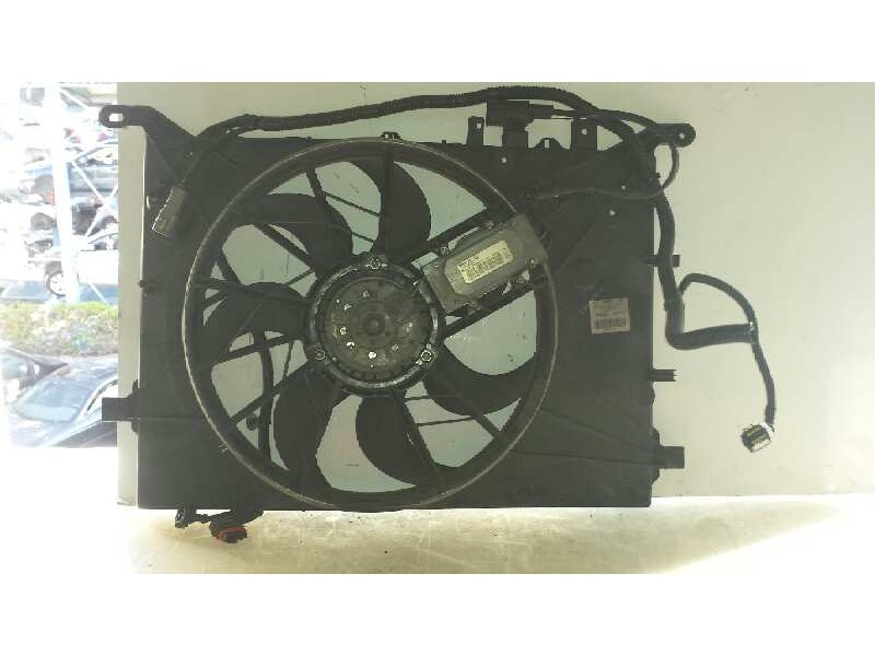 Recambio de electroventilador para volvo v70 familiar 2.4 diesel cat referencia OEM IAM 0130303947 30645148 1137328081