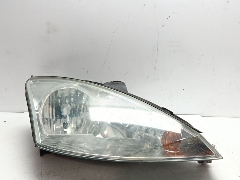 Recambio de faro derecho para ford focus c-max (dm2) 1.6 referencia OEM IAM 1343653  