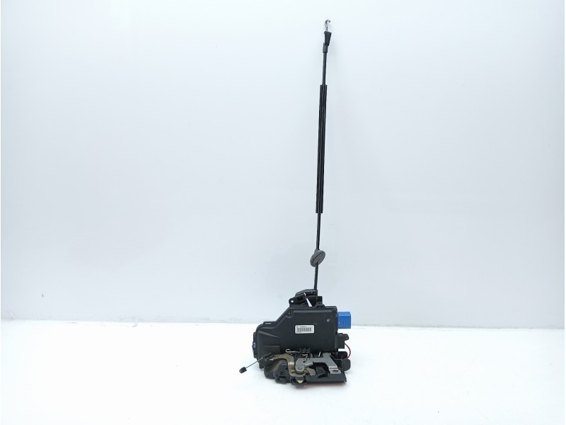 Recambio de cerradura puerta delantera derecha para volkswagen polo (6r1) advance referencia OEM IAM 7L0839016  