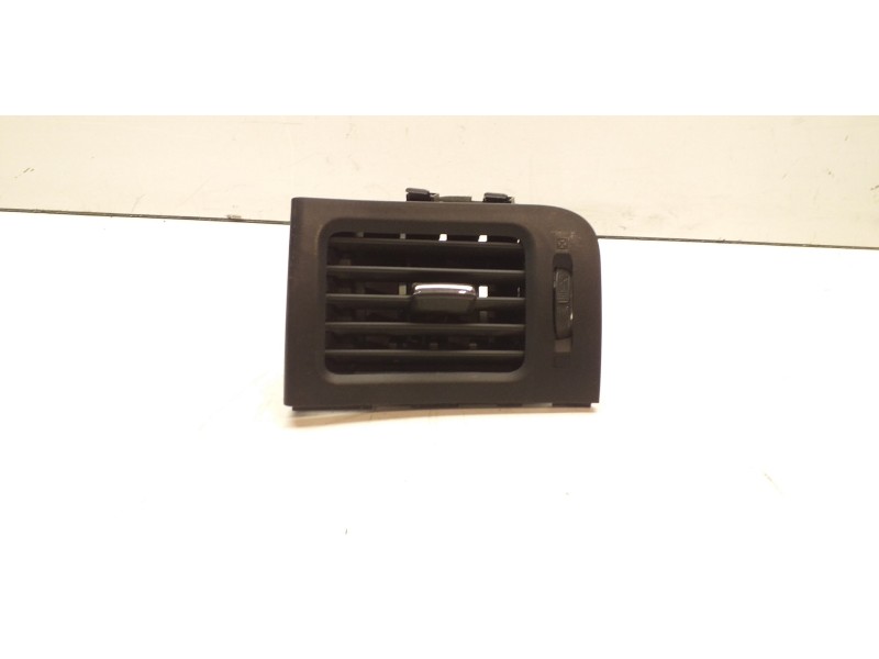 Recambio de rejilla aireadora para nissan x-trail (t31) le referencia OEM IAM E7995161100  