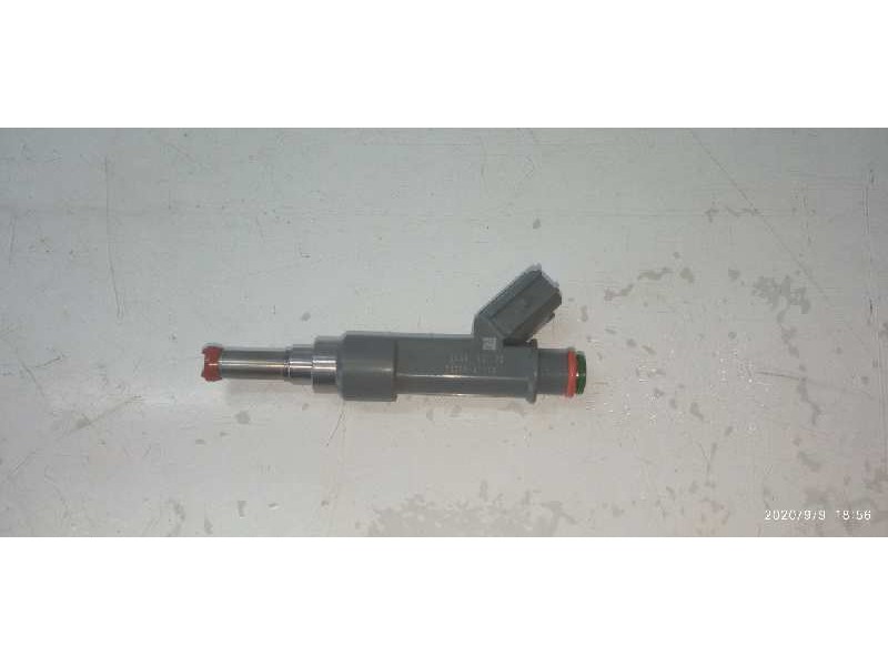Recambio de inyector para toyota c-hr referencia OEM IAM  263093120 