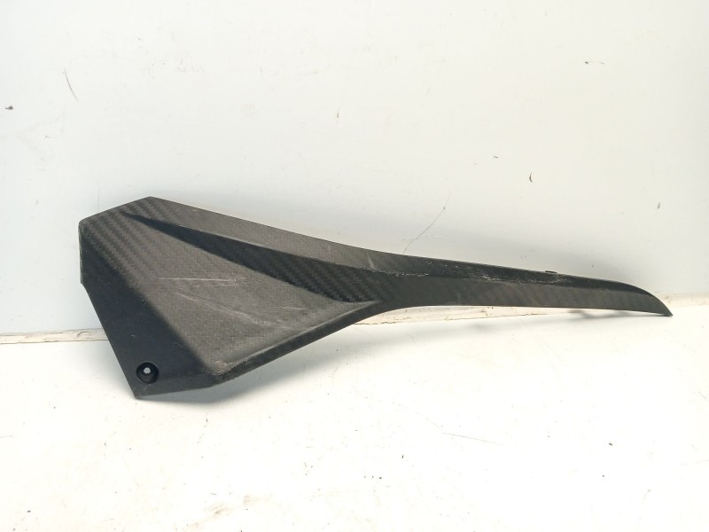 Recambio de moldura para sym jet 14 200 referencia OEM IAM 83520X8A0000  