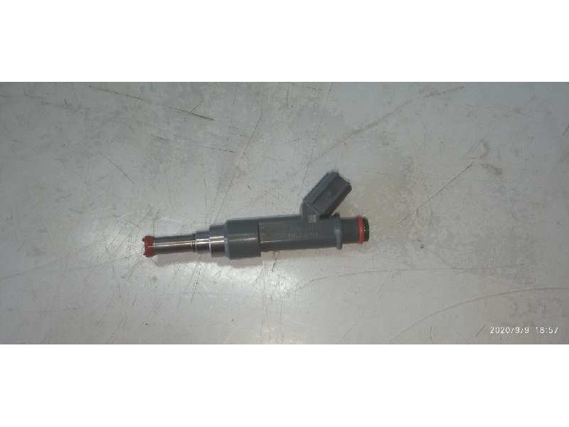 Recambio de inyector para toyota c-hr referencia OEM IAM 232500T110 263093120 