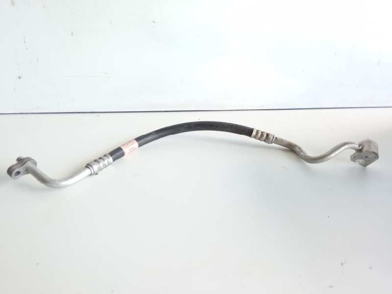 Recambio de tubos aire acondicionado para ssangyong rodius xdi limited awd referencia OEM IAM 6861021120  