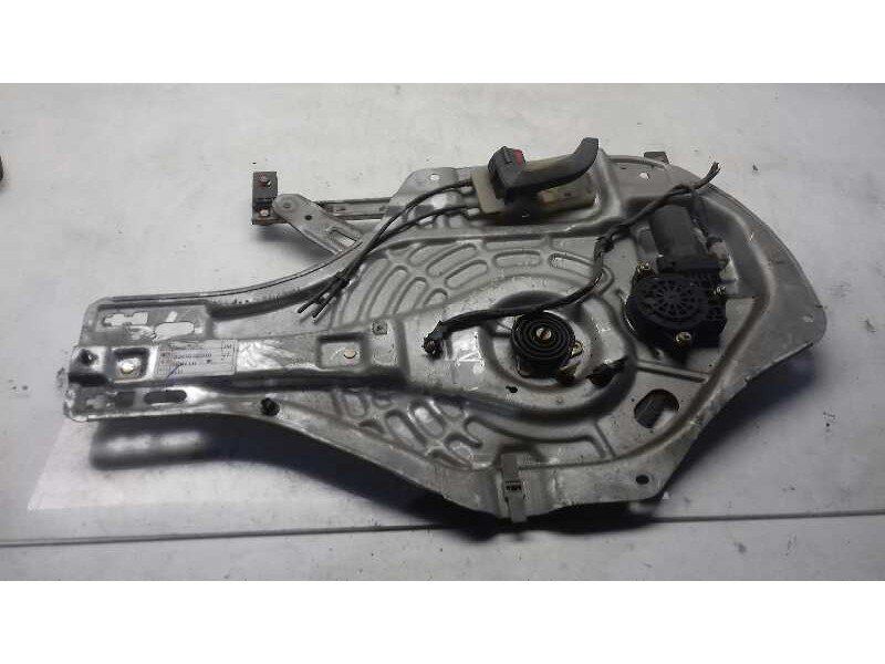 Recambio de elevalunas delantero izquierdo para hyundai tucson (jm) 2.0 crdi cat referencia OEM IAM 824702E010  