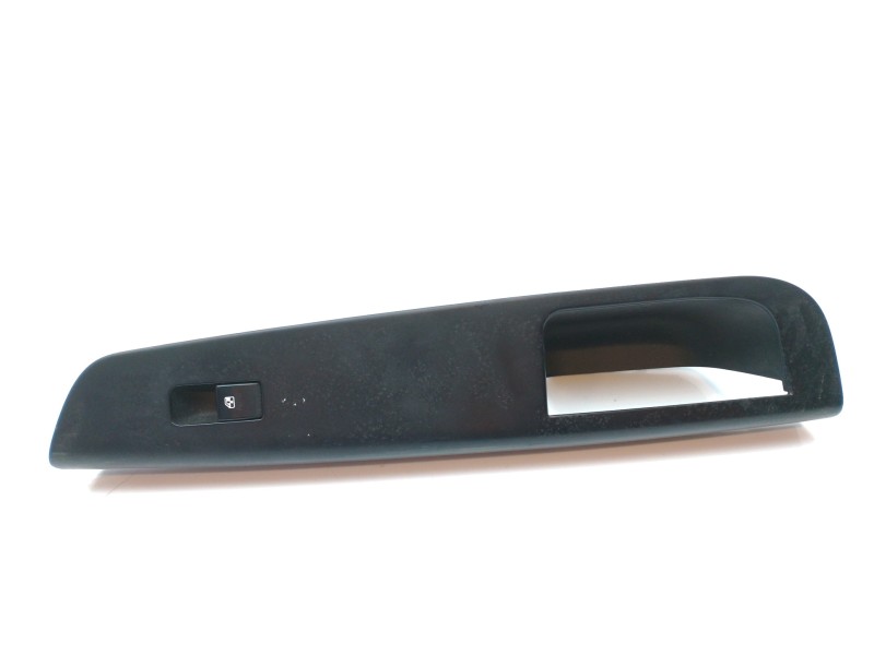Recambio de mando elevalunas delantero derecho para kia cee´d 1.6 crdi cat referencia OEM IAM 935751H100EQ  