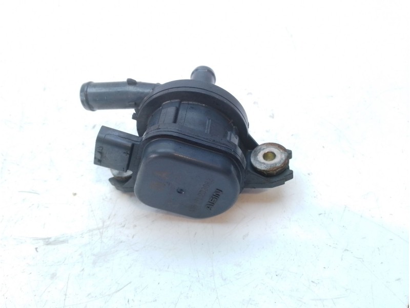 Recambio de bomba agua para toyota c-hr referencia OEM IAM G904047040  43547L203063