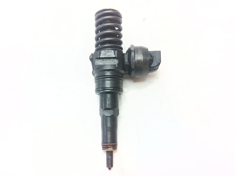 Recambio de inyector para seat ibiza (6l1) cool referencia OEM IAM 038130073AJ  038130073AG
